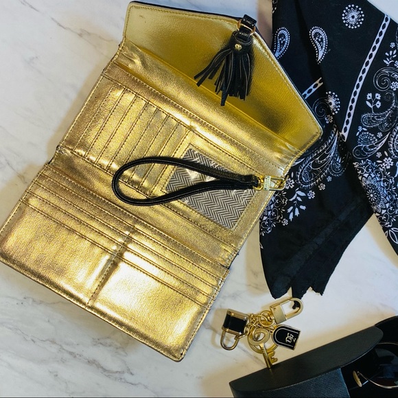 Steve Madden wristlet wallet blk tassel organizer - Picture 7 of 16